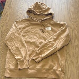 The North Face women’s hoodie. Excellentllent condition. Size Large.